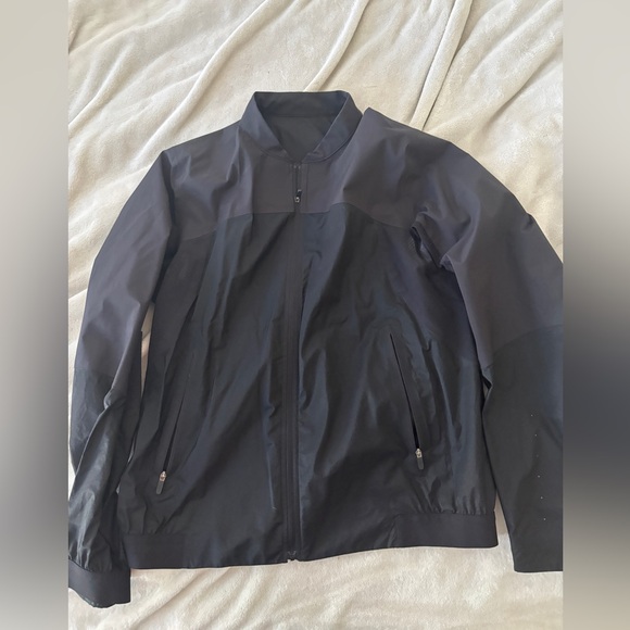 Lululemon bomber style rain jacket, size 10, black - Picture 1 of 4